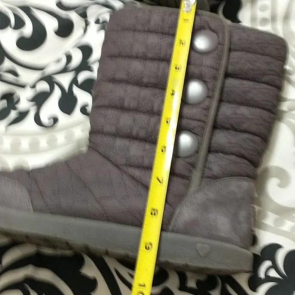 Ugg boots adult size 5 Gray - Picture 9 of 9